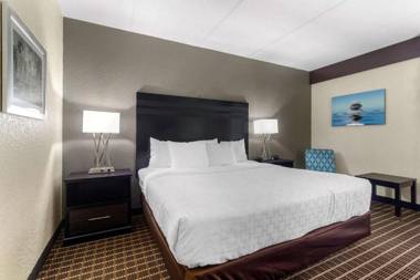 Clarion Inn & Suites West Knoxville