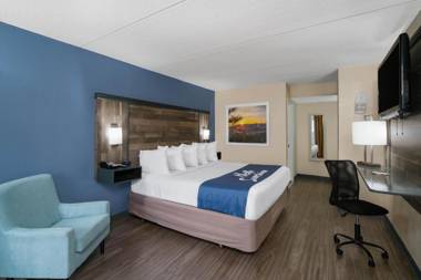 Days Inn by Wyndham Knoxville North