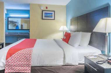 OYO Hotel Knoxville TN Cedar Bluff I-40