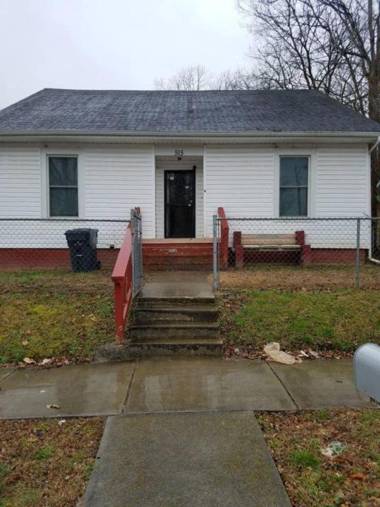Spacious East Knoxville Duplex