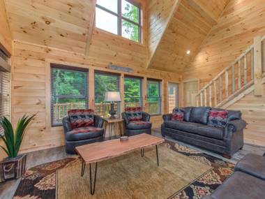 Majestic Rendezvous 5 BRs New Build Hot Tub Pool Access Sleeps 16