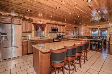 Serenity Mountain Pool Lodge