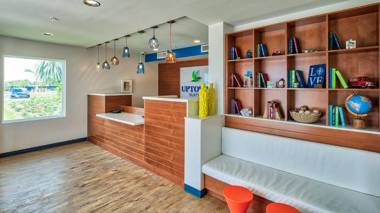 Uptown Suites Extended Stay Nashville/Smyrna