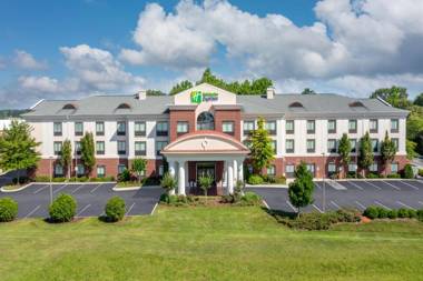 Holiday Inn Express - Tullahoma an IHG Hotel