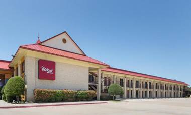 Red Roof Inn PLUS+ Dallas - Addison