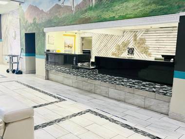 Cactus Cove Inn and Suites