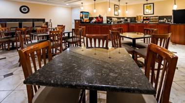 Best Western Pineywoods Inn