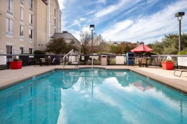 Hampton Inn & Suites-Austin Airport