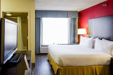 Holiday Inn Express Hotel & Suites Austin Airport an IHG Hotel
