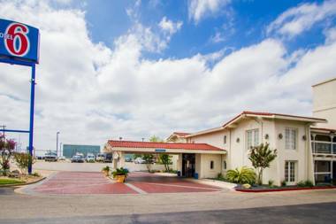 Motel 6-Austin TX - Midtown