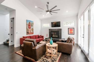 East Elizabeth St Main Home