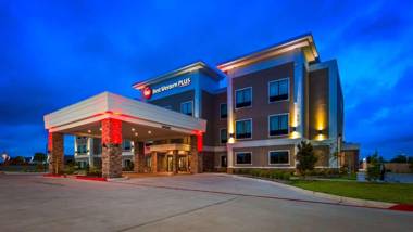 Best Western Plus Bay City Inn & Suites