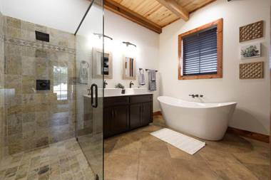 Little Dutch Cabin #1 - 12 min to Magnolia-Baylor