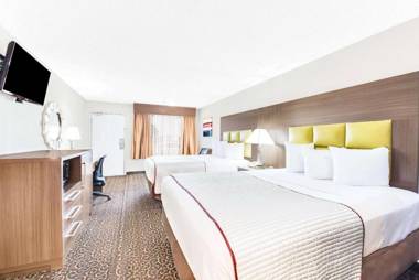 Super 8 by Wyndham Big Spring TX