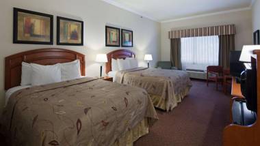 Best Western Inn & Suites Cleveland