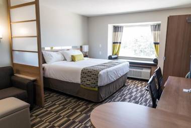 Microtel Inn & Suites by Wyndham College Station