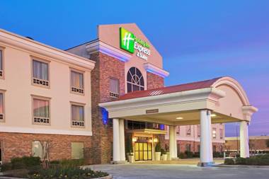 Holiday Inn Express Hotel and Suites Conroe an IHG Hotel