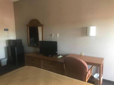Airport inn & suites