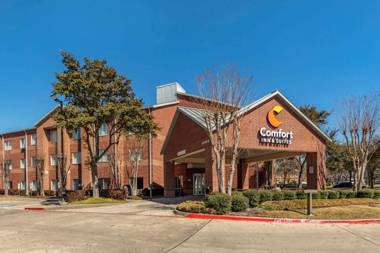 Comfort Inn & Suites North Dallas-Addison