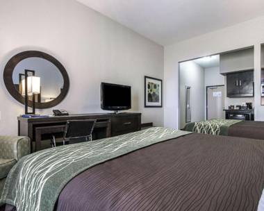 Comfort Inn & Suites I-10 Airport