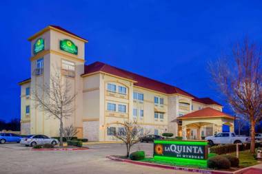 La Quinta by Wyndham Ennis