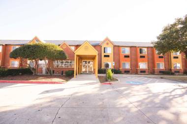 Regency Inn & Suites DFW