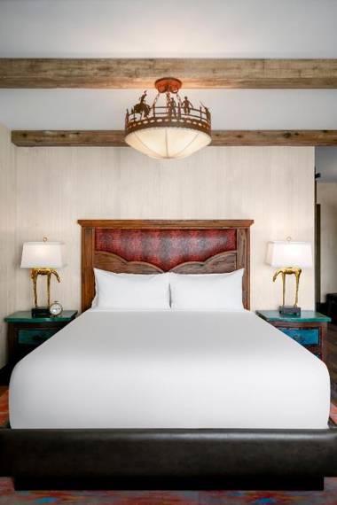 Hotel Drover Autograph Collection