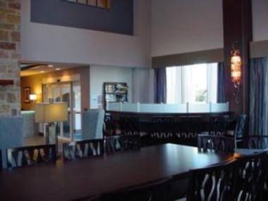 Holiday Inn Express & Suites Fredericksburg