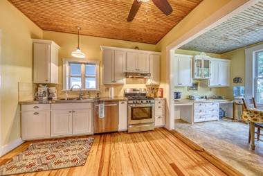 White Dairy Guesthouse