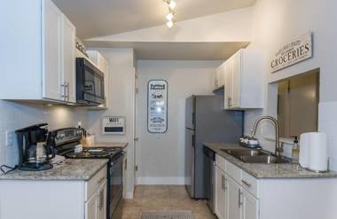 Fredericksburg Fun - All Four Units 101