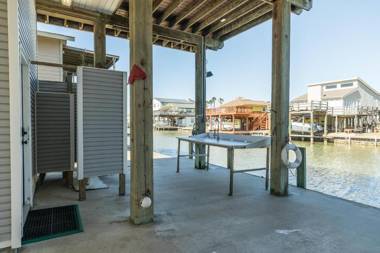 Waterfront Haven - Beautiful Bay Home with 2 Boat Slips!