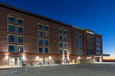 La Quinta Inn & Suites by Wyndham Frisco