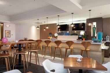 DoubleTree by Hilton Galveston Beach