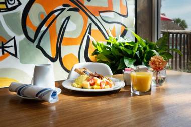 DoubleTree by Hilton Galveston Beach