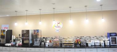 Super 8 by Wyndham Galveston