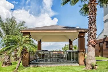 Candlewood Suites Galveston an IHG Hotel