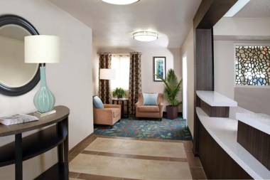 Candlewood Suites - Grand Prairie - Arlington an IHG Hotel