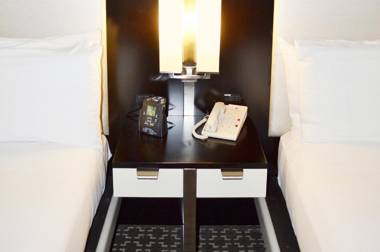 DoubleTree by Hilton Hotel Houston Hobby Airport