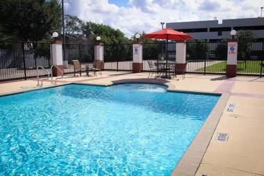 Candlewood Suites Houston Westchase - Westheimer an IHG Hotel