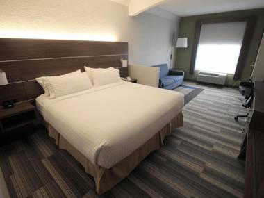 Holiday Inn Express & Suites Houston - Memorial Park Area an IHG Hotel