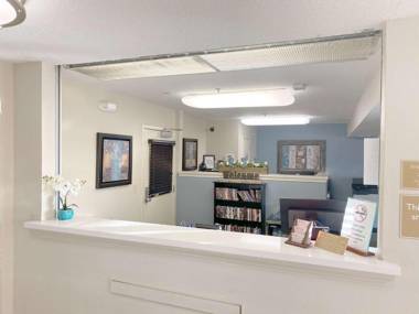 Sonesta Simply Suites Houston W Beltway