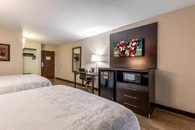 Red Roof Inn PLUS & Suites Houston - IAH Airport SW
