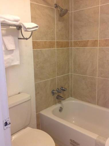 Houston Inn and Suites