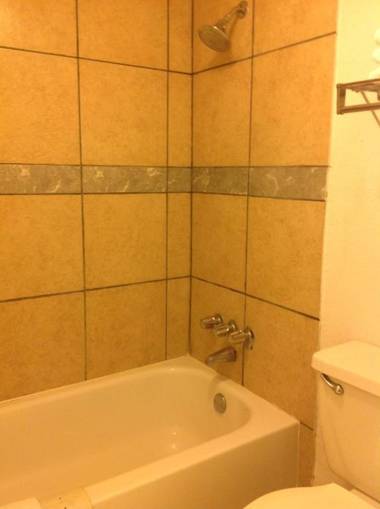 Houston Inn and Suites