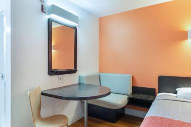 Motel 6-Houston TX - East