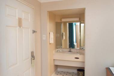 America's Inn Houston