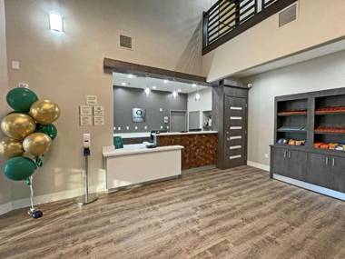 Quality Suites Houston Hobby Airport