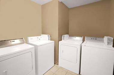 Ramada by Wyndham Houston Intercontinental Airport South