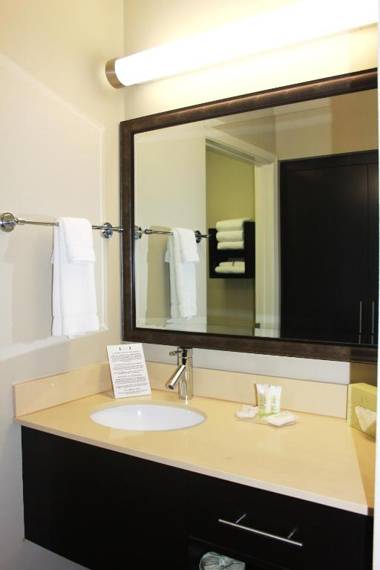 Staybridge Suites Houston - IAH Airport an IHG Hotel