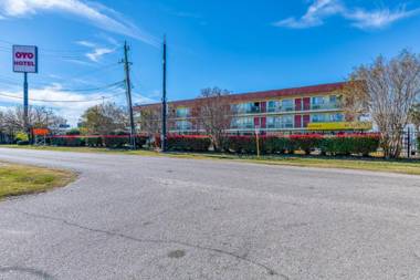 OYO Hotel Houston Southwest I-69